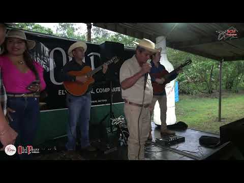 Fiesta de Carlos Pérez y Flia. celebra en El Mejia de Las Minas 29 de mayo 2026.