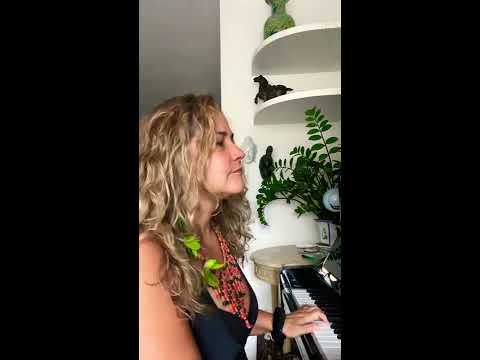 Delia Fischer -Mercado at home (Delia Fischer and Thiago Picchi)