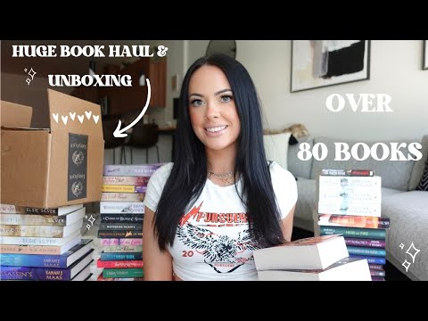 HUGE BOOK HAUL & UNBOXING 📚 80+ books!