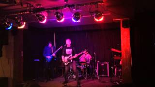 Dry Riser play Doctors Of Madness 'Waiting' live concert