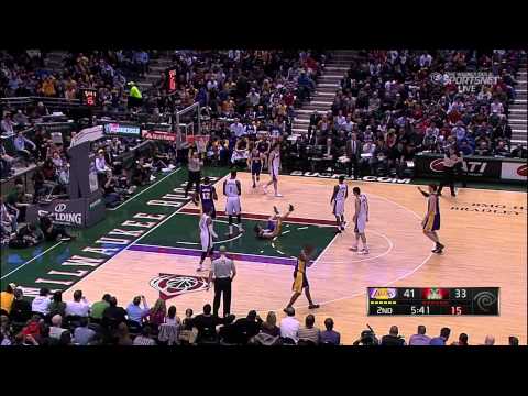 Lakers vs Bucks Highlights(3.28.2013)