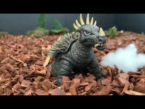 Godzilla Vs Anguirus!