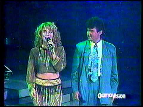 Natusha & Roberto Antonio  UNA PENA TENGO YO EN VIVO) MEXICO 1993