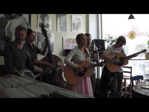 Down the line - Angelina Darland & The Moonshine Brothers @ Dirty Records (5)