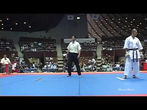 Kyokushin Karate with Head Punches (Shinken Shobu) - Constantine Sidkov vs Gen Mizutani