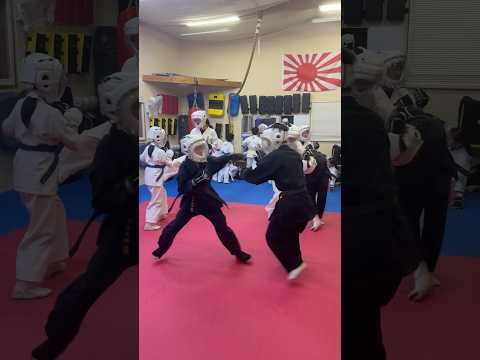少年スパーリング #武道塾 #karate