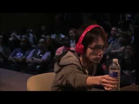 SXSW 2015 USF4 - Gamerbee (Adon) vs Kazunoko (Yun)