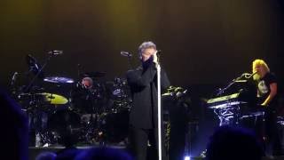 Bon Jovi - NEW YEAR&#39;S DAY - Red Bank 10/1/16