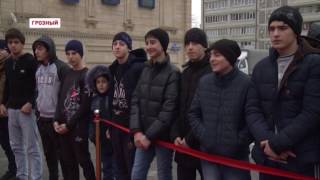 В Грозном открыли первую в республике профессиональную площадку для воркаута. 