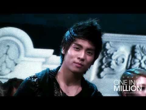 [fancam] 101231 SHINee Jonghyun wink + say hi to fancam @ M. GYDJ