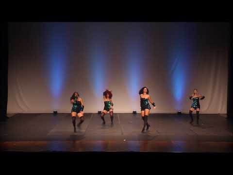 Faces do Feminino - Estúdio Ana Claudia Borges - Stiletto