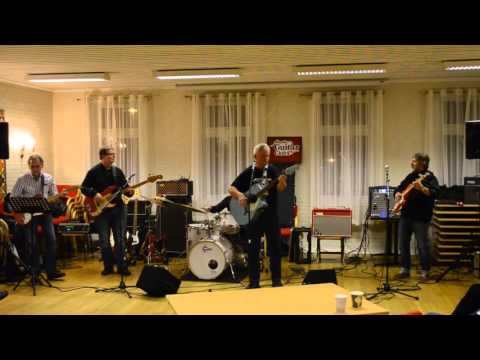 The 2i`s Coffee Band - Man In The Middle