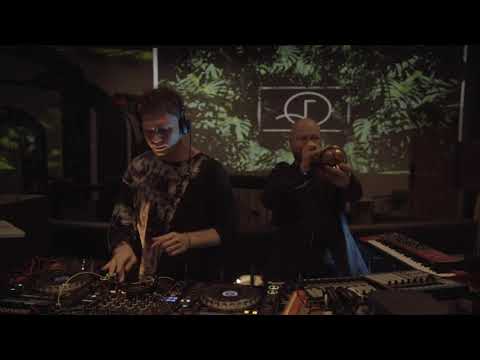 FLAT | 26/03/21 | Moon’s Voyager | Enakin.ink | Markova | downtempo | ethnicmusic​ | chillrave |