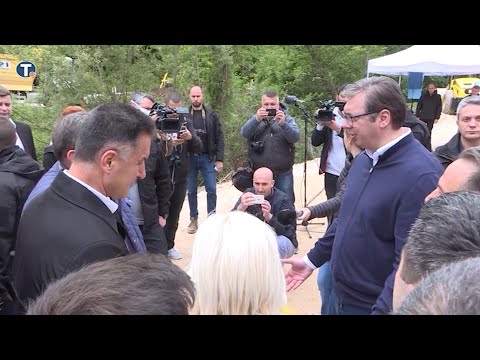 Vučić i Drobnjak:Koliko ima od Kraljeva do Novog Pazara