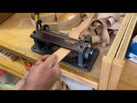 Weaver Economy Skiver Review @InMyBusyLittleShop #weaverleather