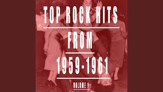 Download lagu Lipstick on Your Collar mp3