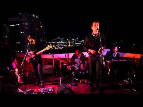 The Gate: Single Twin - Dirty Sleeves in the Salty Water (Live on the Rooftop)