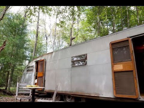 This Trailer May Have A Dilapidated Exterior, But The Inside Is A Real Retro Haven..