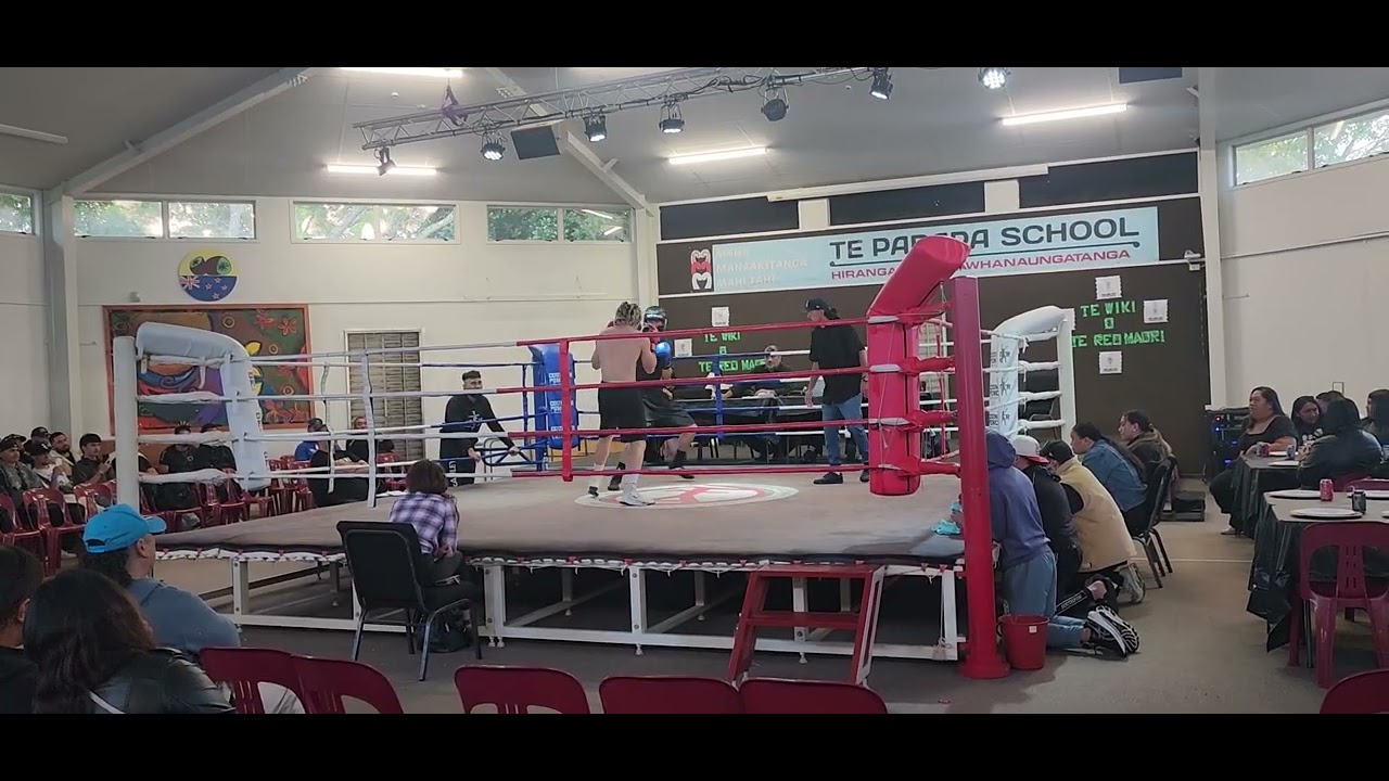 BREAKTHROUGH 4 BOXING - Jordan Sopoaga vs. Hezekiah Setu - Round 2 #boxing #boxingfight #corporate