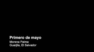 texto blanco en un fondo negro