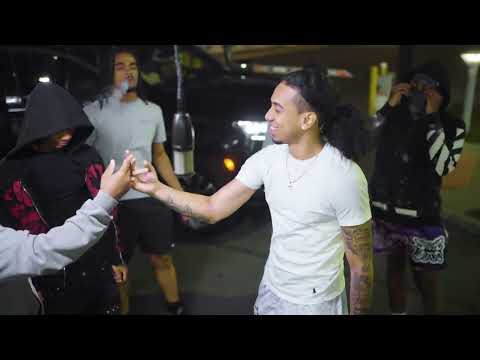 Skyy Glizz - Max Badges (WhoRunItNYC Performance)