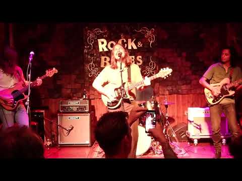 Silver Synthetic "Something In The Air" (Thunderclap Newman) 18-5-2022, Zaragoza (Rock & Blues Cafe)