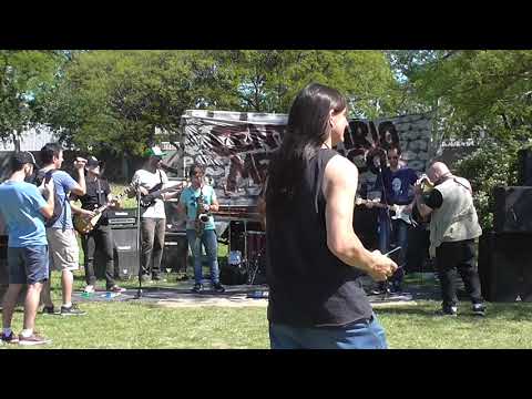 La Blue's Ayres Band - La Paternal - "Pide fuego, tiene prisa" (J. Eiriz)