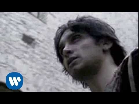 Video per il significato della canzone Pensa di Fabrizio Moro
