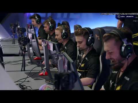 Aleksib gets NAVI out of a tough spot without a kit