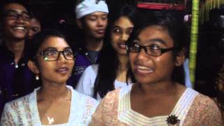preview picture of video 'Komentar Pengunjung  #SidembunutFest 2015 @meeyaarestiya'