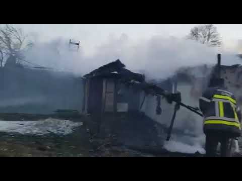 Casă distrusă de un incendiu în satul Giulești, comuna Boroaia