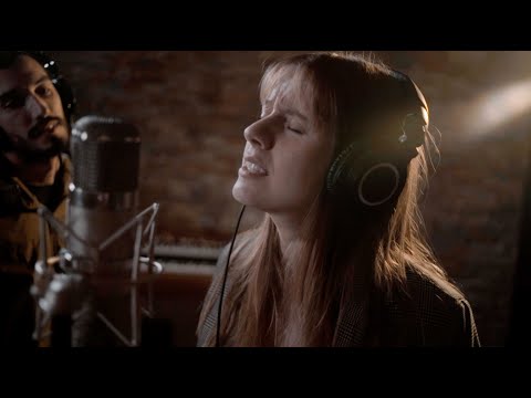 VALIRA & MANUELA VELLÉS - Refugio (videoclip) 'Supernova, 2021'