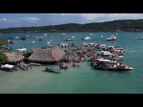 CHOLÓN, ISLA BARÚ 🇨🇴 | El Paraíso del Caribe Colombiano desde el Aire 🚁 Drone 4K