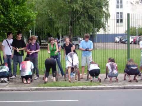 Ola de Bunda - Trote Fabico 2010/1