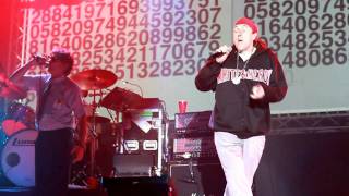 Weird Al - White and Nerdy