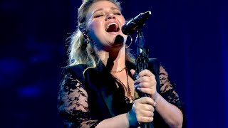 Kelly Clarkson - Just Missed The Train live in Las Vegas, NV - 8/4/2023