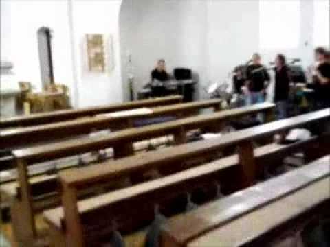 Shout to the North - Kirchenband