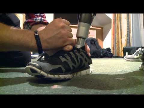 BANDAGISTEN STILLER KASPERS KNÆ