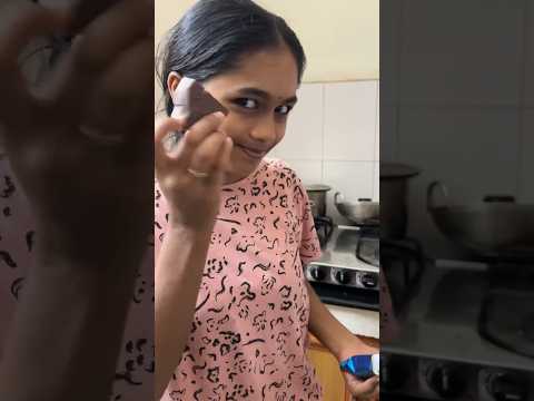 Easy chocolate bread making 🍞🍫 . Snack time 😋.#shivanimenon #uppummulakum #youtubeshorts #foodie