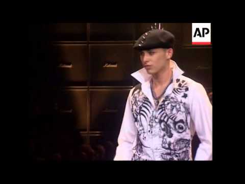 British designer reveals Autumn/Winter 2004/2005 collection in Milan