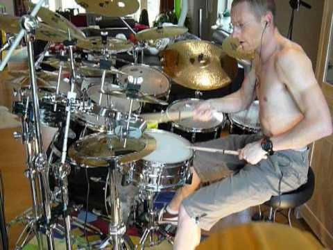 Red Hot Chili Peppers - Suck My Kiss (drum cover)