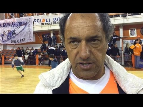 Argentinian Candidate Scioli Answers in English