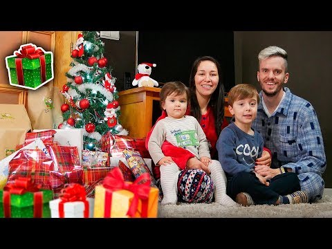 BRANCOALA FAMILY CHRISTMAS SPECIAL 2018!! Opening Santa Claus Presents
