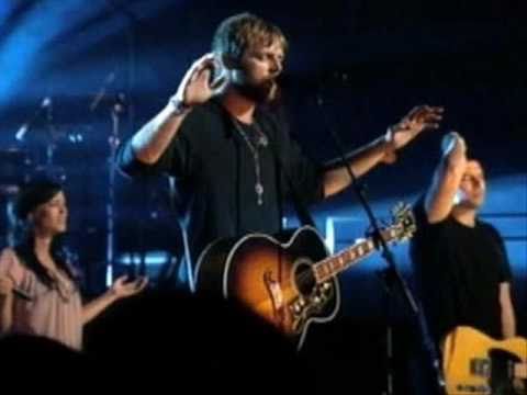 solo Dios puede salvar - hillsong.