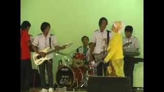 preview picture of video 'wisuda 2012 man pesanggaran B 5'