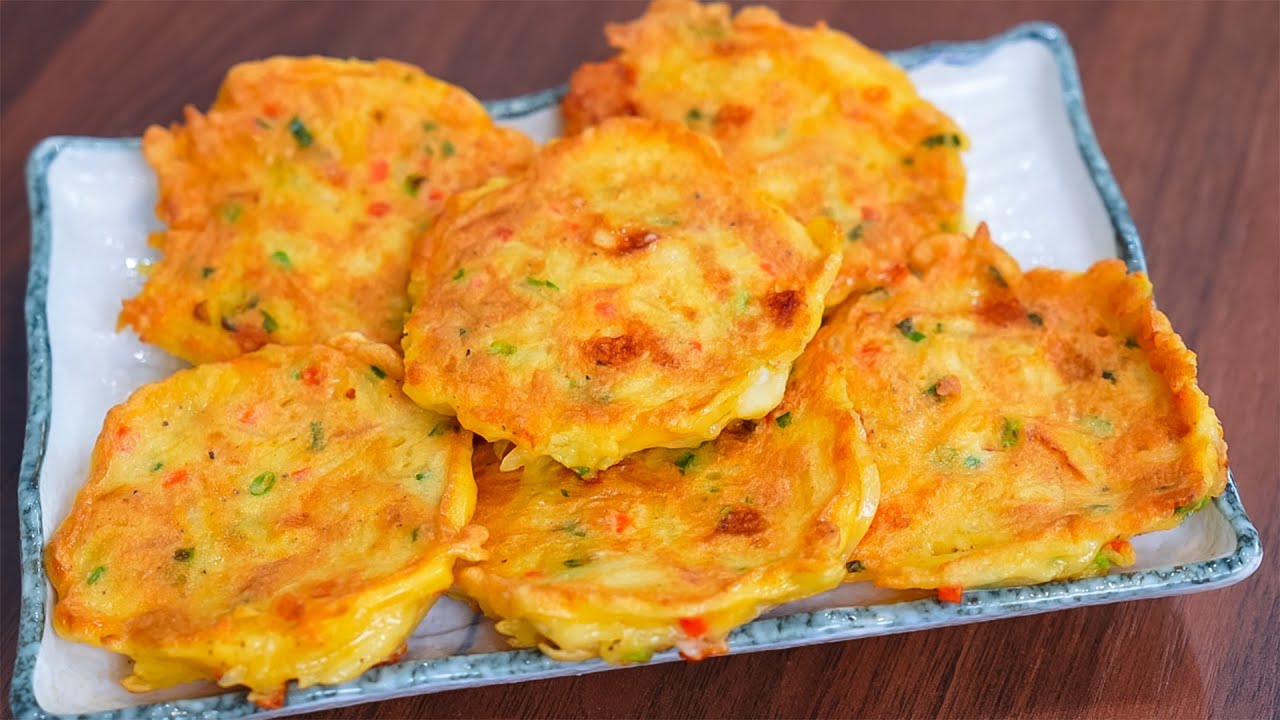 Mix eggs and potatoes! Simple, Easy and so delicious breakfast in minutes! Amazing Potato recipes!