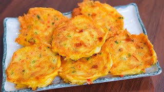 Mix eggs and potatoes! Simple, Easy and so delicious breakfast in minutes! Amazing Potato recipes!