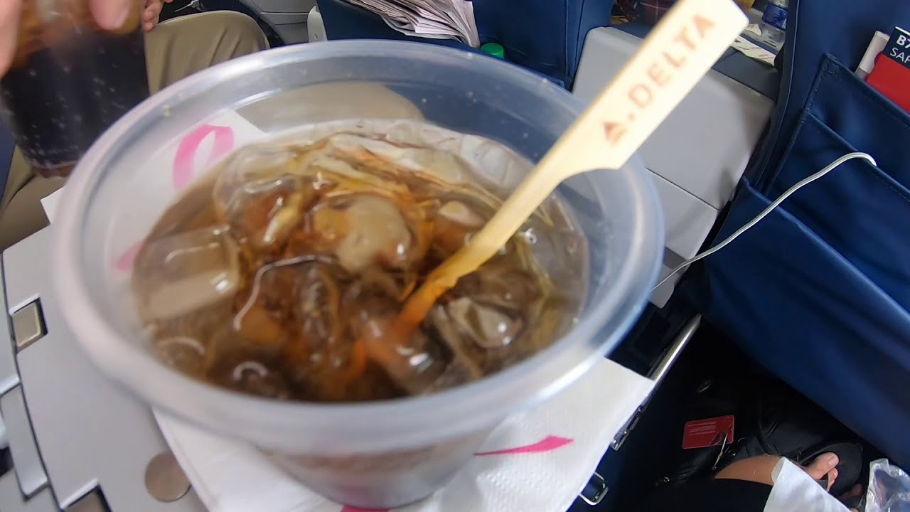 Delta Air Lines Delta Sky Club thumbnail