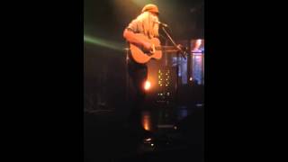 Far Away From Here - Stu Larsen La Flèche  d'Or Paris