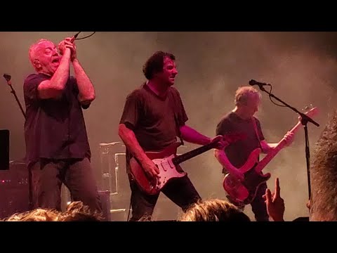 Ween - "Don't Get 2 Close (2 My Fantasy)" Live at Borgata Event Center, Atlantic City, NJ 6/11/22